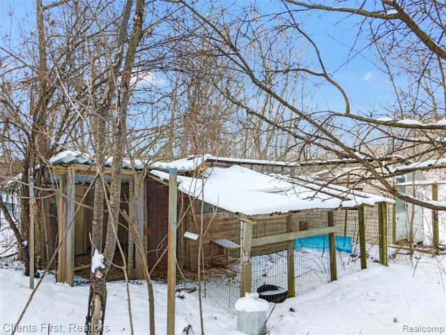 9985 Ford Road, Ypsilanti, MI 48198