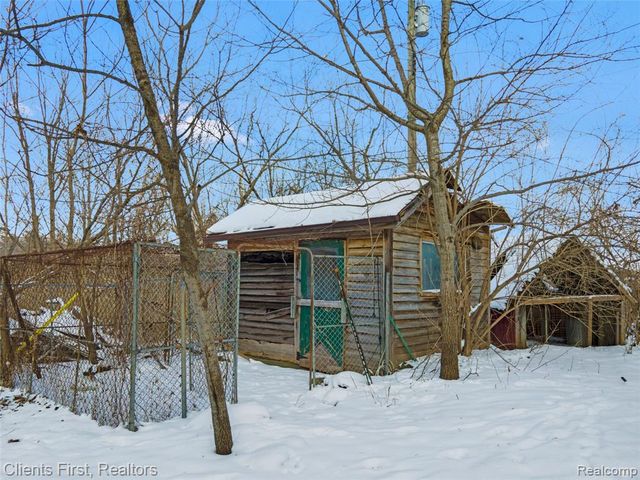 9985 Ford Road, Ypsilanti, MI 48198