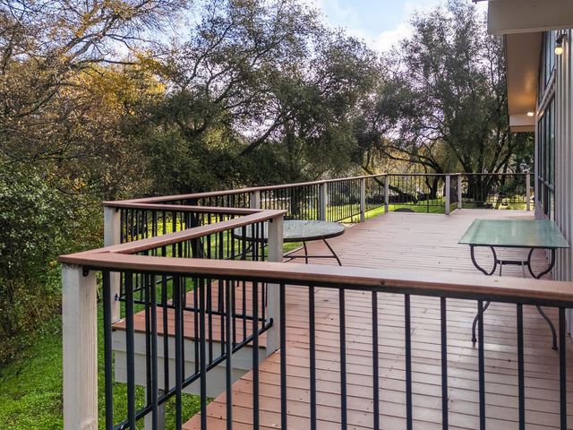 10988 Pleasant Valley Rd, Penn Valley, CA 95946