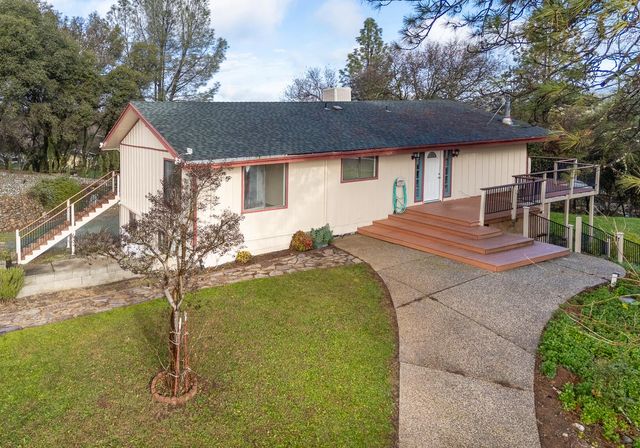 10988 Pleasant Valley Rd, Penn Valley, CA 95946