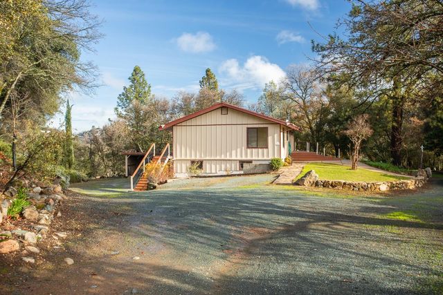 10988 Pleasant Valley Rd, Penn Valley, CA 95946