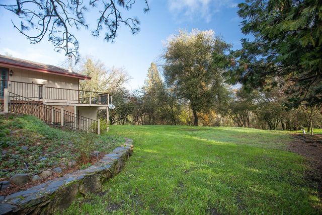 10988 Pleasant Valley Rd, Penn Valley, CA 95946