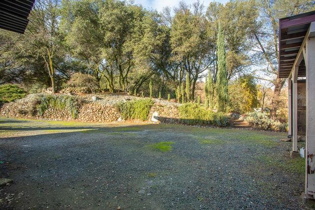 10988 Pleasant Valley Rd, Penn Valley, CA 95946