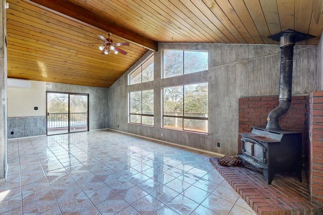 10988 Pleasant Valley Rd, Penn Valley, CA 95946