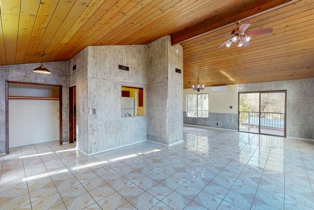 10988 Pleasant Valley Rd, Penn Valley, CA 95946