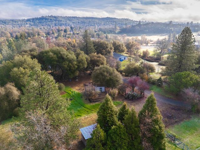 10988 Pleasant Valley Rd, Penn Valley, CA 95946