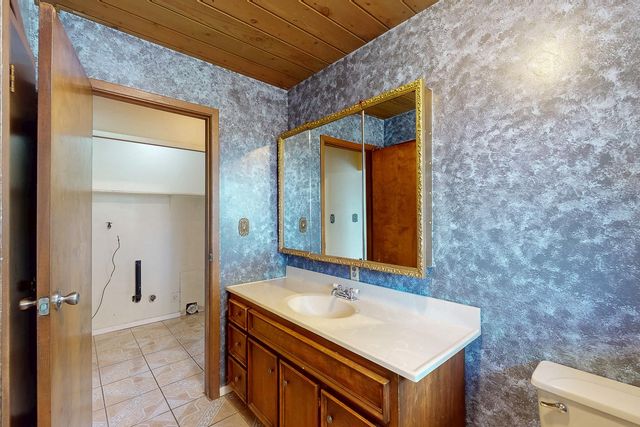 10988 Pleasant Valley Rd, Penn Valley, CA 95946