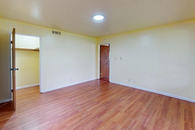 10988 Pleasant Valley Rd, Penn Valley, CA 95946