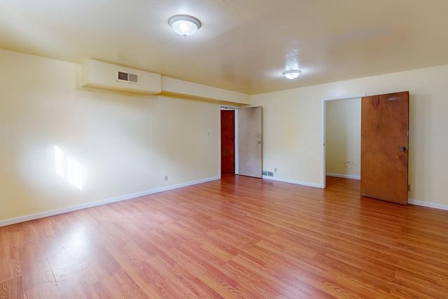 10988 Pleasant Valley Rd, Penn Valley, CA 95946