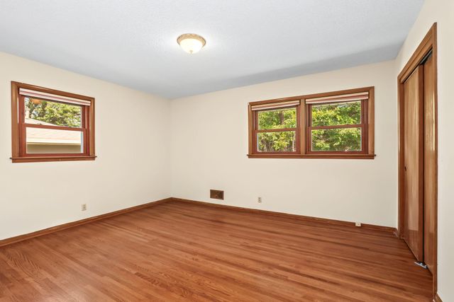 2918 Armour Terrace, Saint Anthony, MN 55418