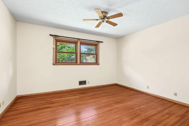 2918 Armour Terrace, Saint Anthony, MN 55418