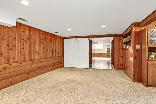 2918 Armour Terrace, Saint Anthony, MN 55418