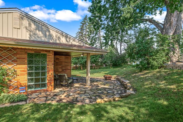2918 Armour Terrace, Saint Anthony, MN 55418