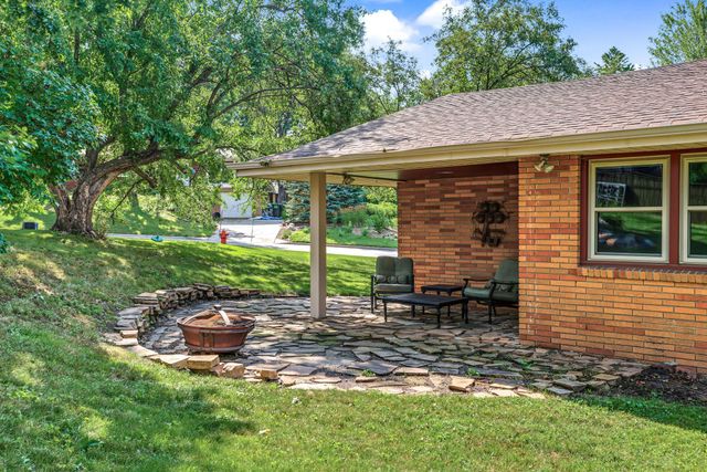 2918 Armour Terrace, Saint Anthony, MN 55418