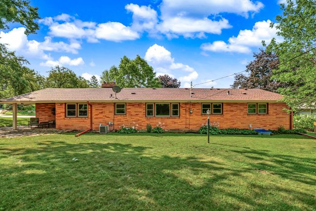2918 Armour Terrace, Saint Anthony, MN 55418