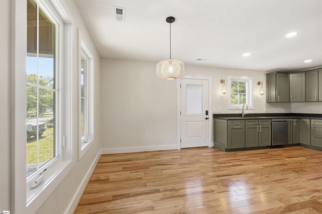 70 E Main Street, Inman, SC 29349