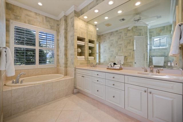 17 N CAYMAN ISLES BOULEVARD, Englewood, FL 34223