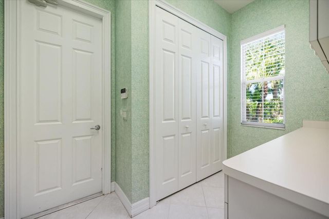 17 N CAYMAN ISLES BOULEVARD, Englewood, FL 34223