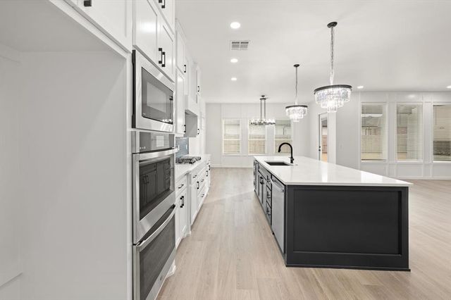 6404 NW 154th Terrace, Edmond, OK 73013