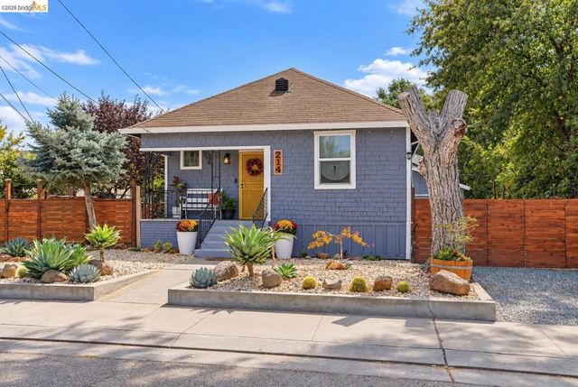 214 E Knoles Way, Stockton, CA 95204