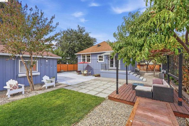 214 E Knoles Way, Stockton, CA 95204