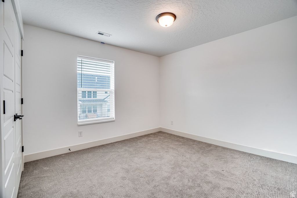 Image 40 of property listing at 432 E 2600 N, Lehi, UT 84043