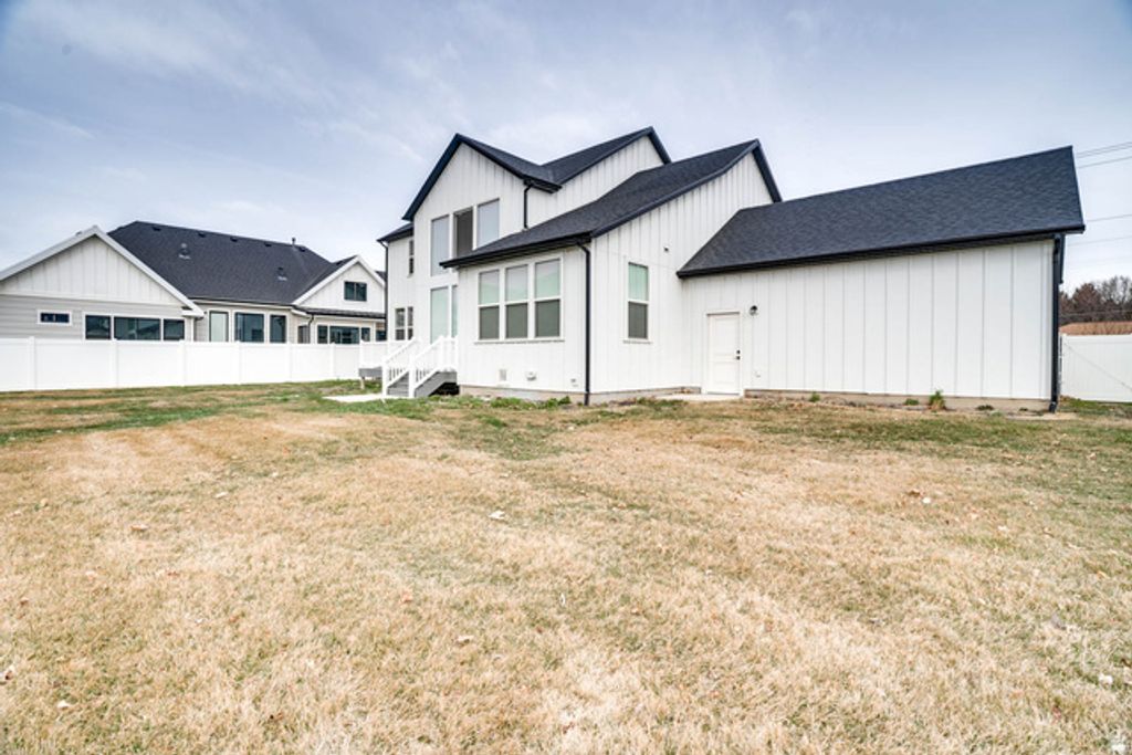 Image 47 of property listing at 432 E 2600 N, Lehi, UT 84043