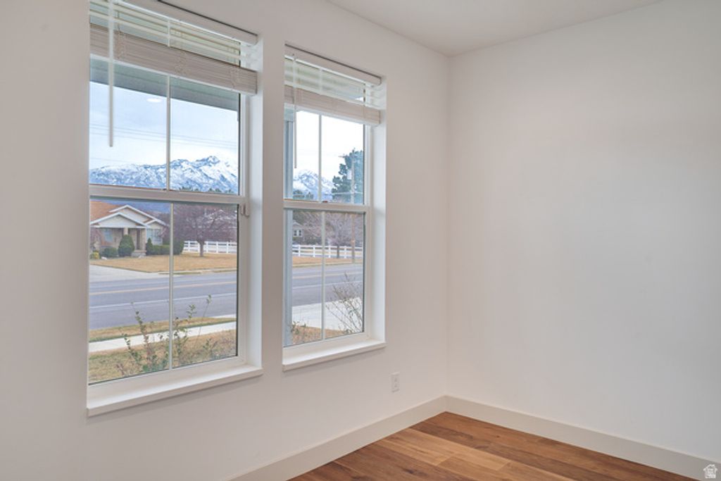 Image 8 of property listing at 432 E 2600 N, Lehi, UT 84043