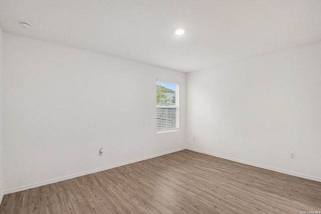 5431 Daphne Path, San Antonio, TX 78253