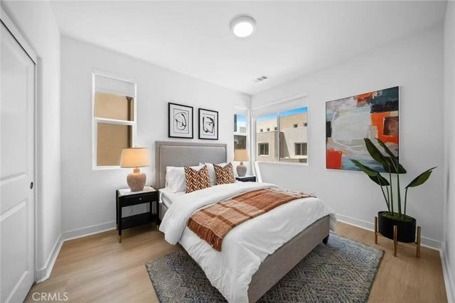 303 Baluster, Irvine, CA 92618