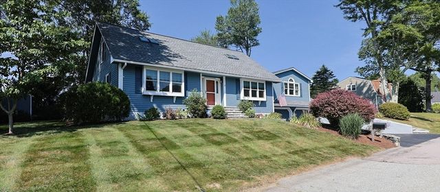8 Hancock St, Milford, MA 01757