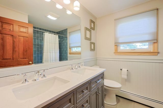 8 Hancock St, Milford, MA 01757
