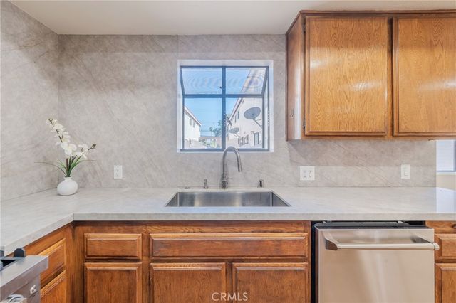 1149 Magnolia 16, Gardena, CA 90247
