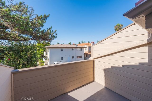 1149 Magnolia 16, Gardena, CA 90247