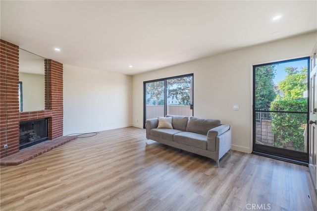 1149 Magnolia 16, Gardena, CA 90247