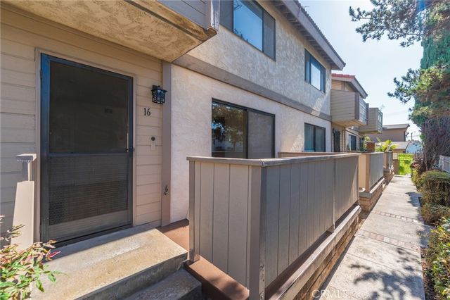 1149 Magnolia 16, Gardena, CA 90247