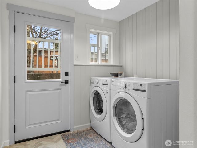 129 Christina Drive, Sumner, WA 98390