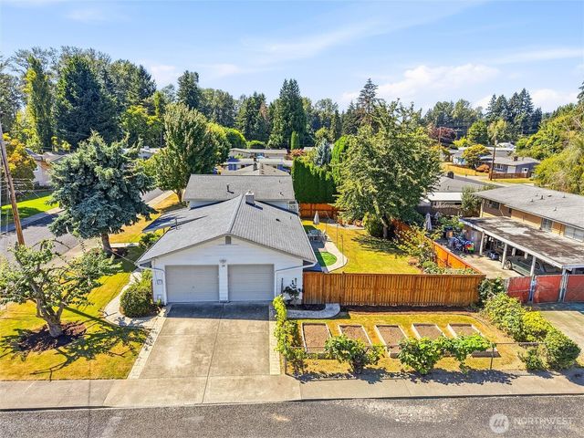 129 Christina Drive, Sumner, WA 98390