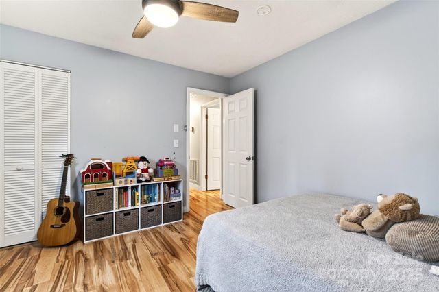 45 Due West Road, Hendersonville, NC 28792