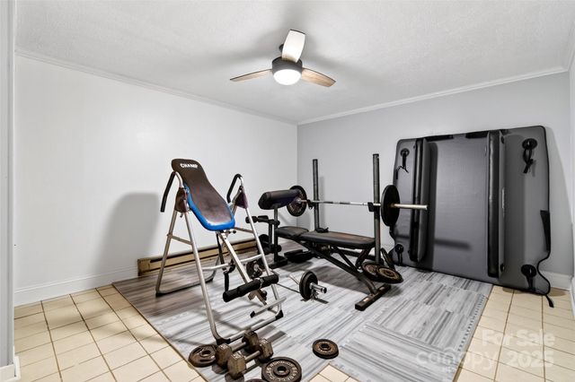 45 Due West Road, Hendersonville, NC 28792