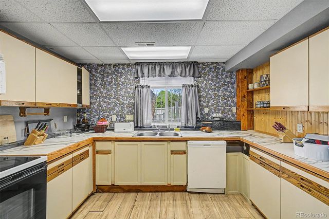 5046 Rangeview Avenue, Longmont, CO 80504