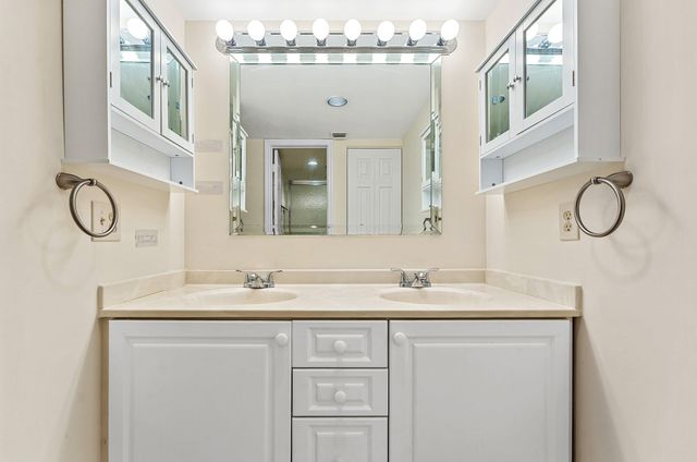 3301 Aruba Way C1, Coconut Creek, FL 33066