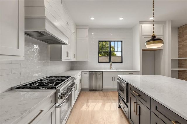 628 Robinson SE Avenue B, Atlanta, GA 30312