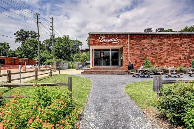 628 Robinson SE Avenue B, Atlanta, GA 30312