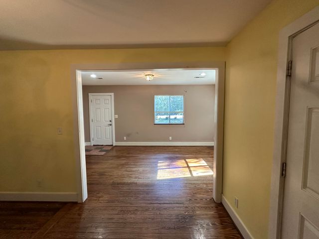 298 Hendersonville Highway, Walterboro, SC 29488