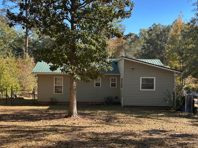 298 Hendersonville Highway, Walterboro, SC 29488