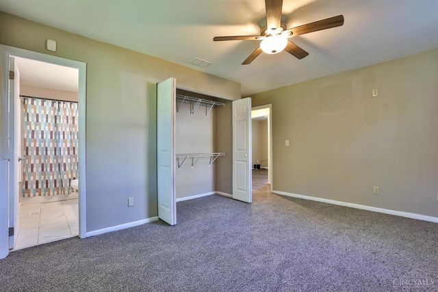 918 Glasgow Drive, Forest Park, OH 45240