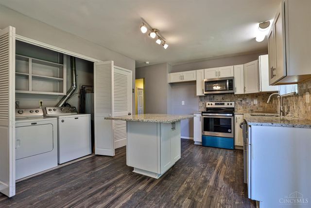 918 Glasgow Drive, Forest Park, OH 45240