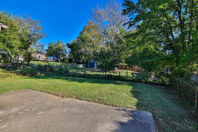 918 Glasgow Drive, Forest Park, OH 45240