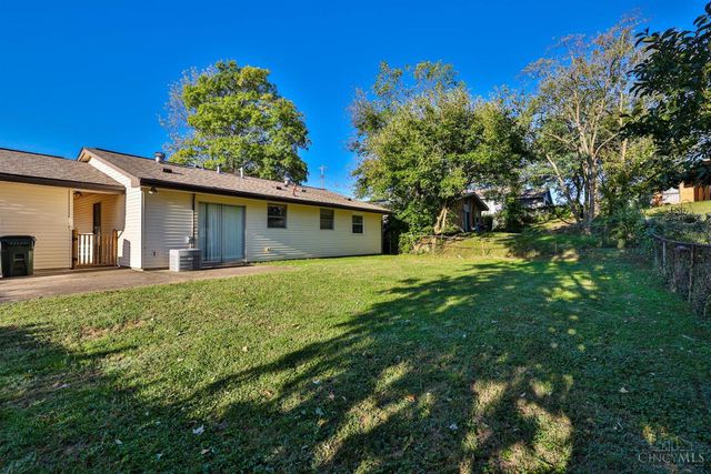 918 Glasgow Drive, Forest Park, OH 45240